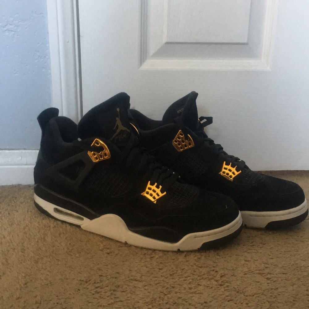 Jordan 4 Royalty